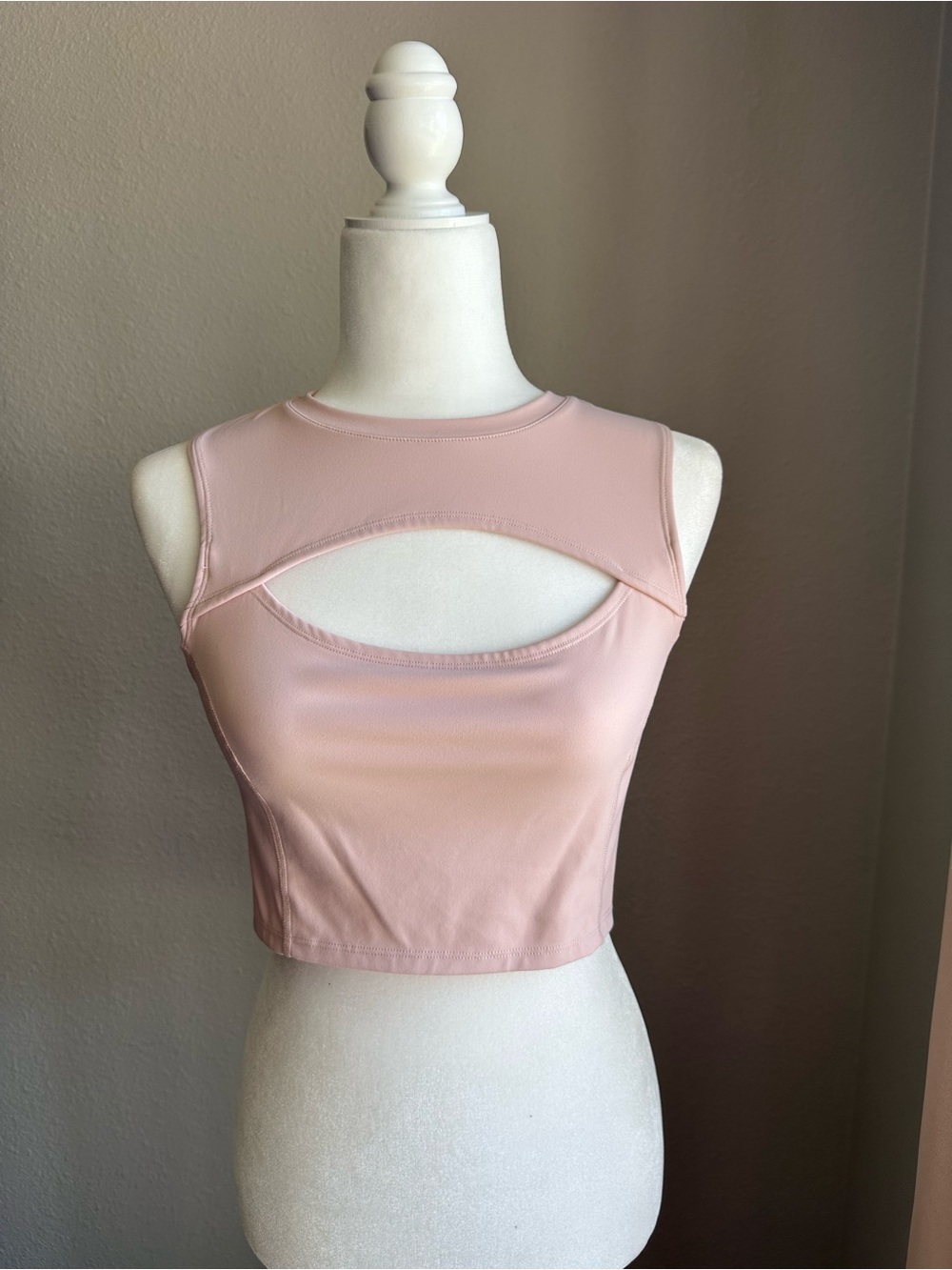 TALA Sleeveless Cutout Crop Top in Light Pink